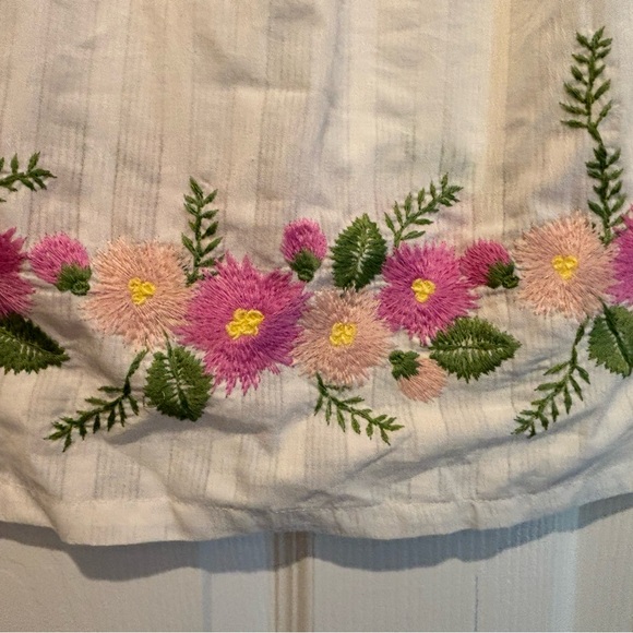 Women’s embroidered Matilda Jane Top - Picture 3 of 3